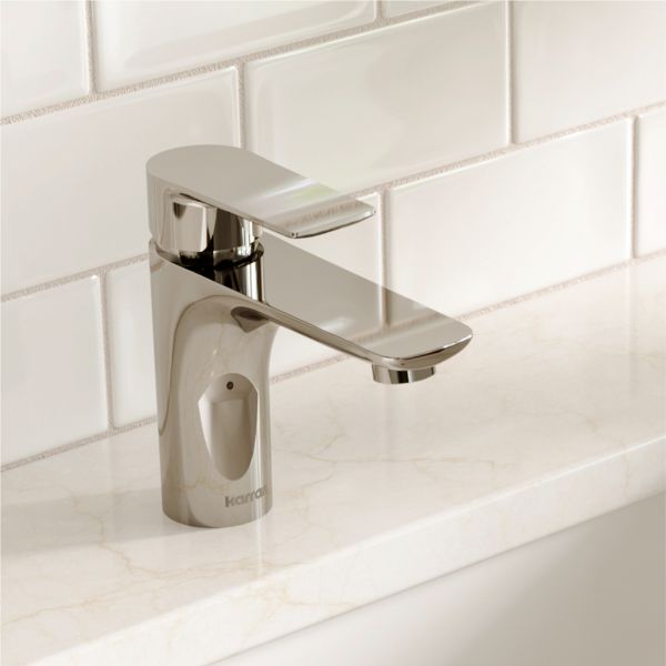 Kayes Single Hole Single Handle Bathroom Faucet with Matching Pop-up Drain In Chrome