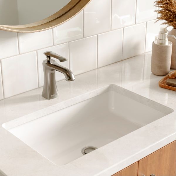 Woodburn Single Hole Single Handle Bathroom Faucet with Matching Pop-Up Drain In Stainless Steel