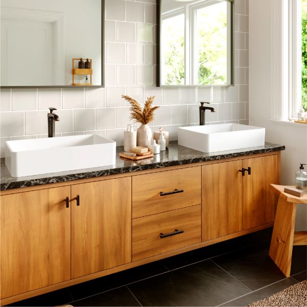 Woodburn Single Hole Single Handle Bathroom Faucet with Matching Pop-Up Drain In Oil-Rubbed Bronze
