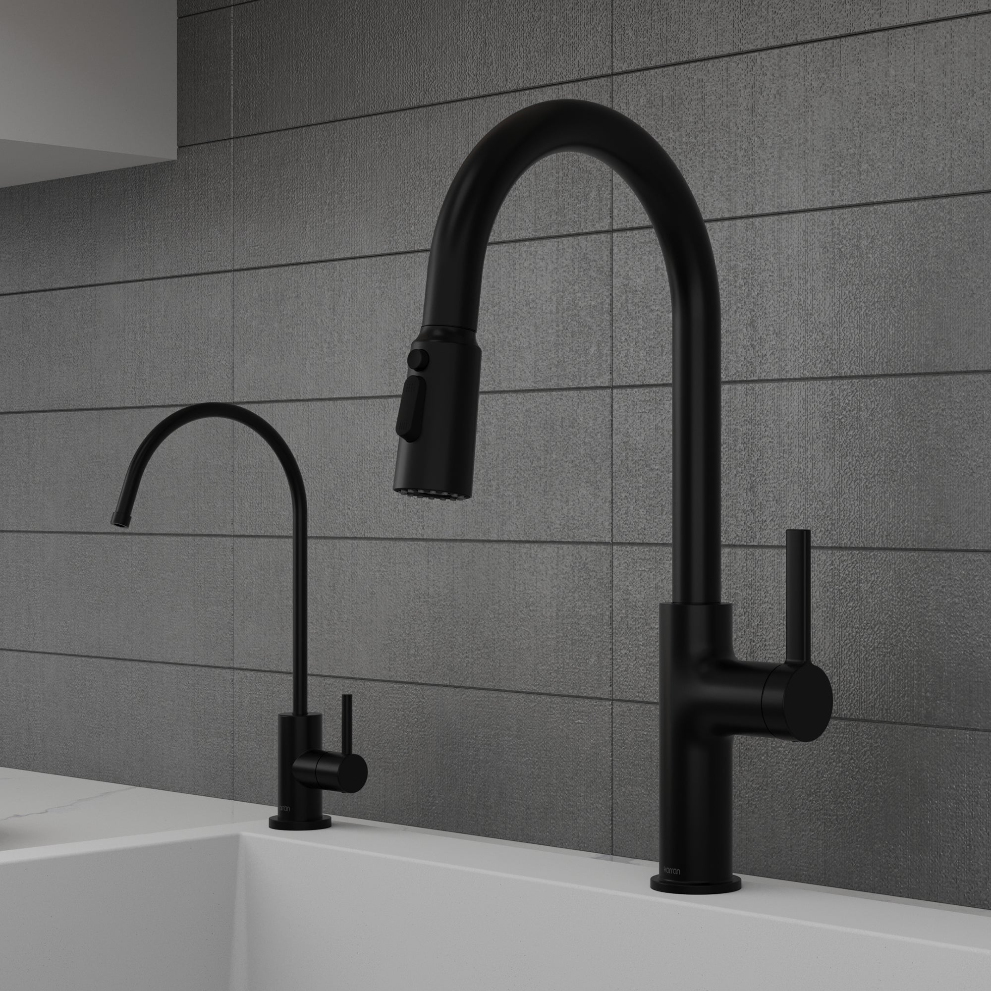 Stalbridge Single Handle Pull-Down Sprayer Kitchen Faucet In Matte Black