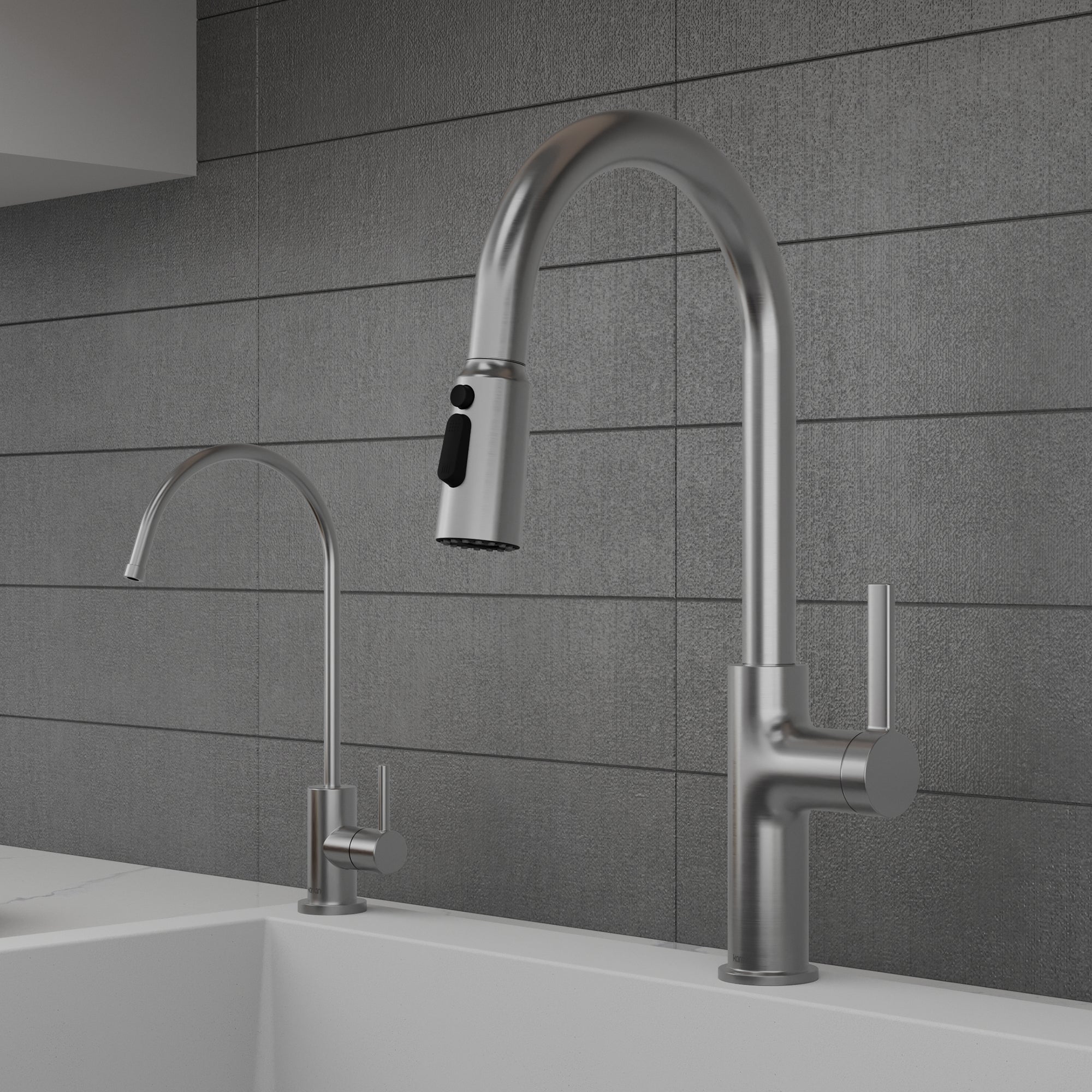 Stalbridge Single Handle Pull-Down Sprayer Kitchen Faucet In Spot-Free Stainless Steel