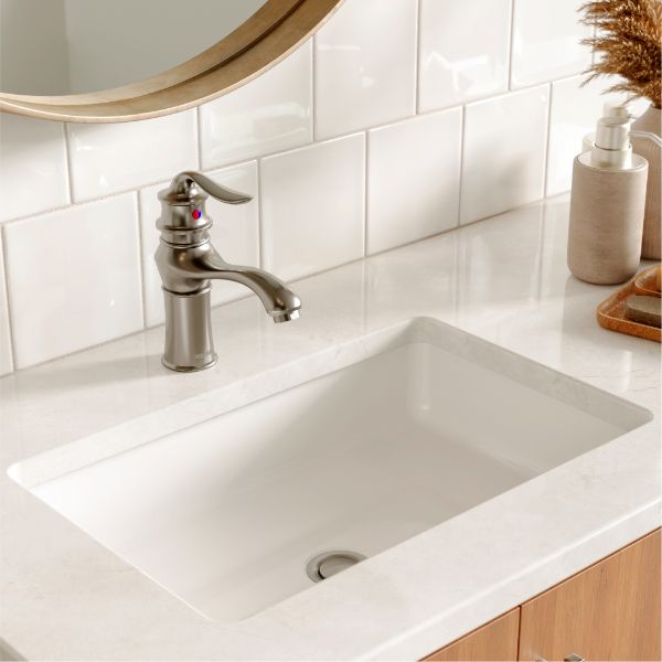 Dartford Single Hole Single Handle Bathroom Faucet with Matching Pop-up Drain In Stainless Steel