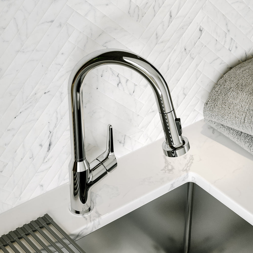 Scottsdale Single Handle Pull-Down Sprayer Kitchen Faucet In Chrome