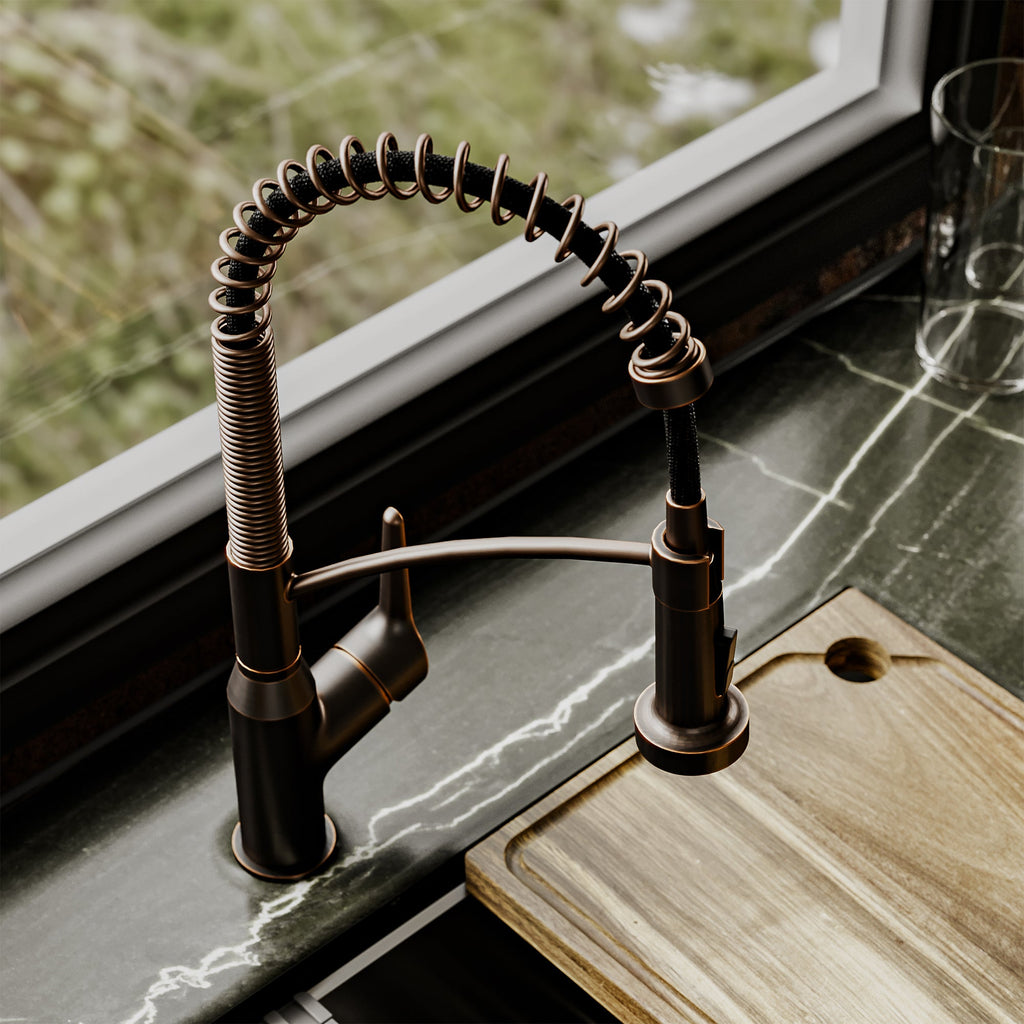 Scottsdale Single Hole Single Handle Pull-Down Sprayer Kitchen Faucet In Oil-Rubbed Bronze
